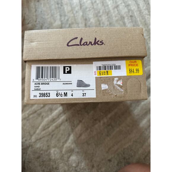 Clarks Acre Bridge Suede Desert Boots Sand Tan Size 6.5M New - Picture 8 of 8